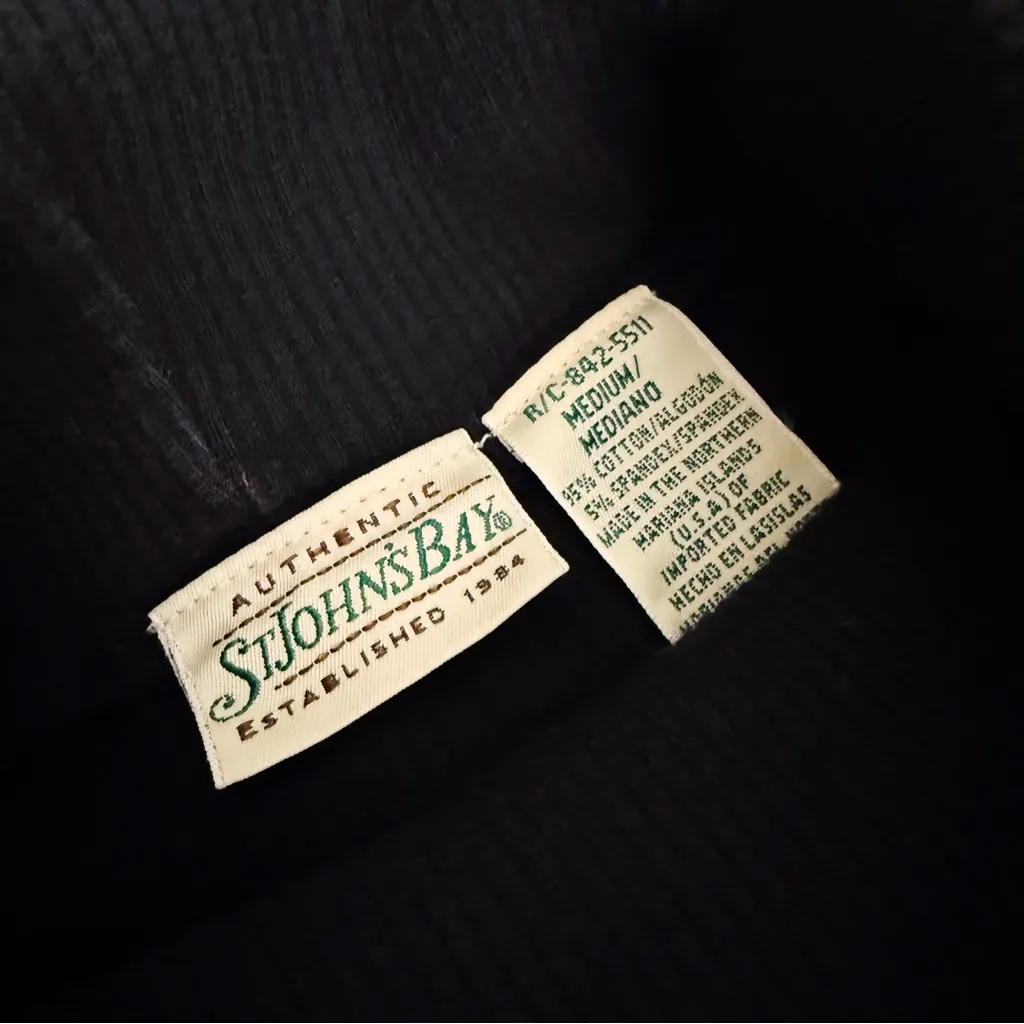 Vintage 90’s Cropped Short - Image 6