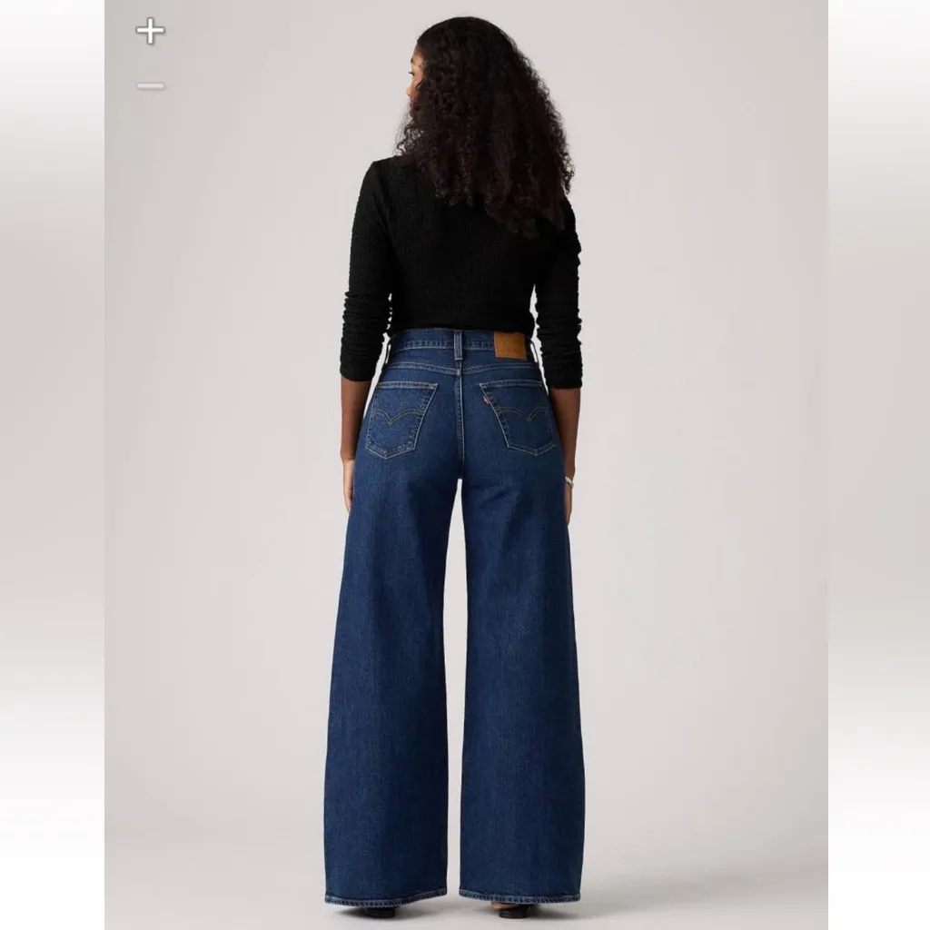 Levi’s 728 Women’s Size 26 High Rise Wide Leg Jeans Woodstock Blue - Image 4