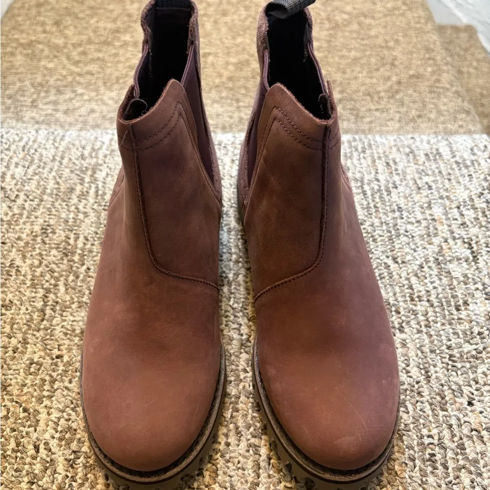 Chaco Chelsea Boot - Waterproof - Image 3