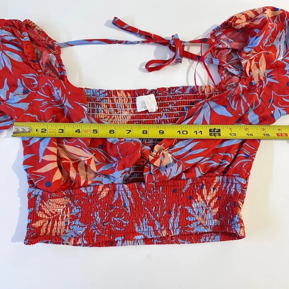 Lost + Wander 64. NWOT Still On Vacay SMOCK TOP MEDIUM / PTP:15" /LENGTH:9" - Image 5