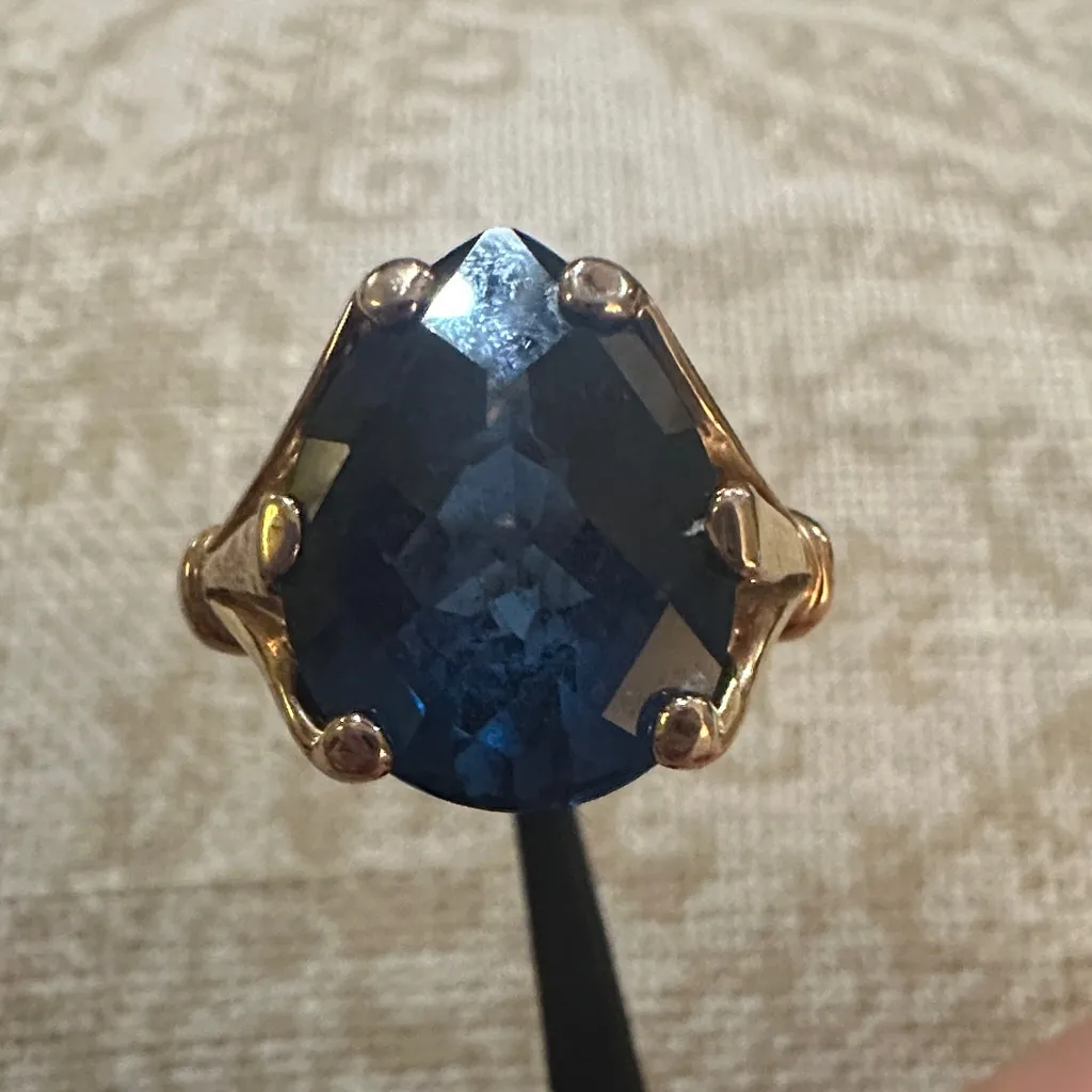 Elegant Blue and Gold Women's Ring - Image 2