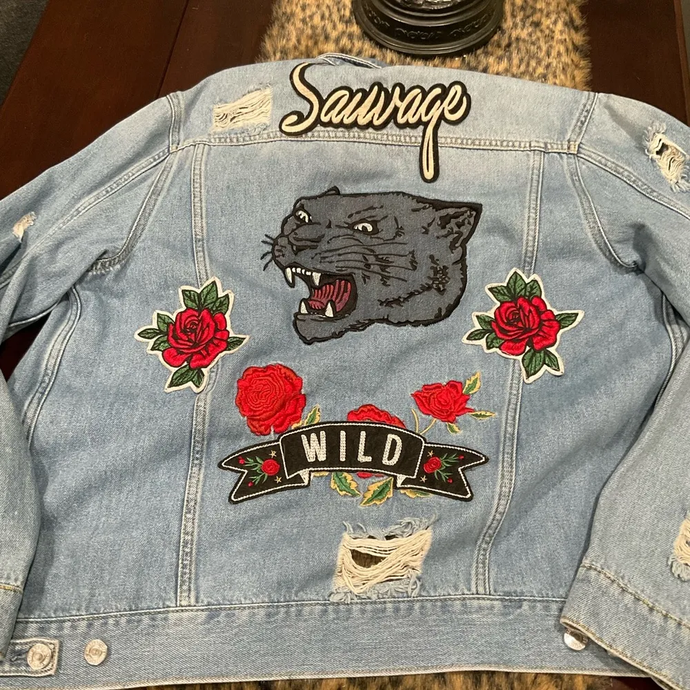 Guess  DENIM SAVAGE DISTRESSED JACKET - Image 10