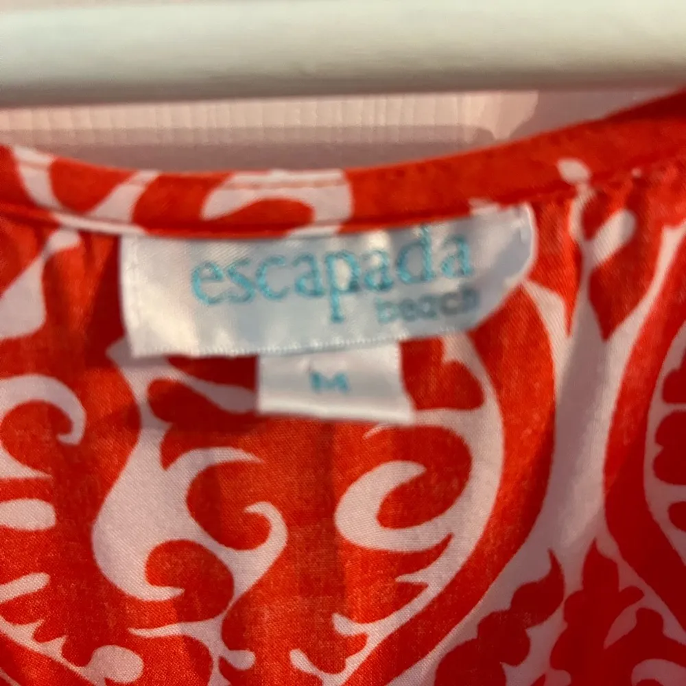 Escapada Beach Swim Cover Up Size M - Image 10