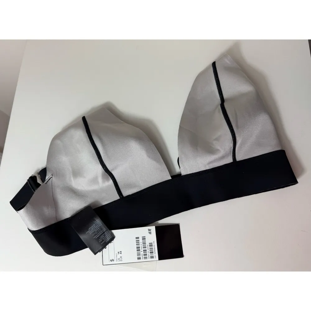 H&M Black Triangle Plunge V-Neck Bikini Top Thick Strap Swimwear Size 14 XL - Image 5