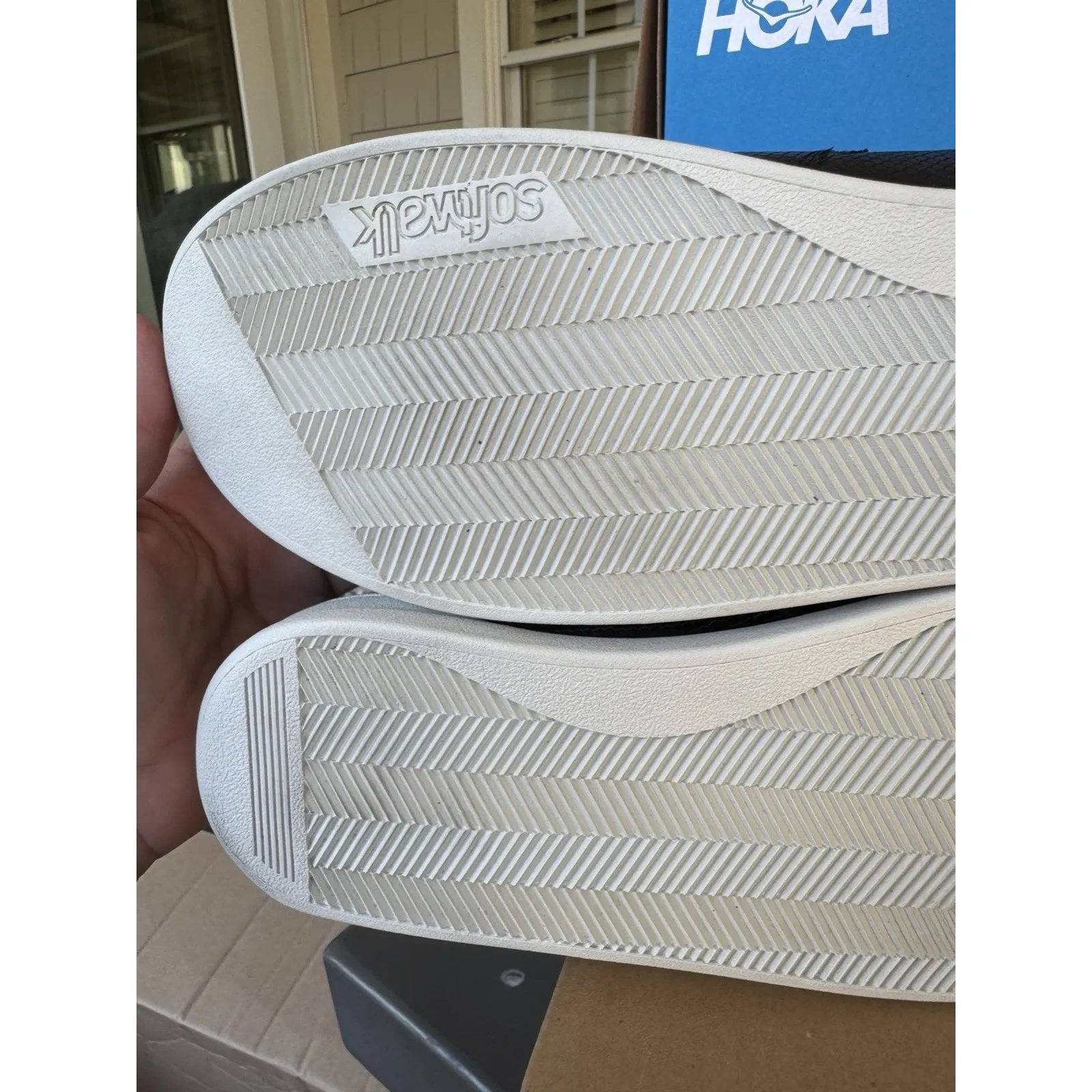 Softwalk Arezzo Women's Shoe Black Leather Slip On Zip Comfort Sneaker Size 9.5 - Image 8