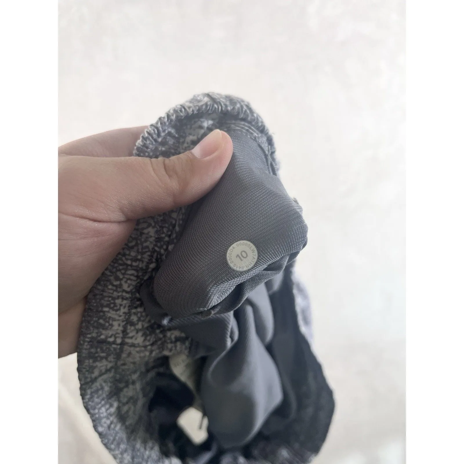 Lululemon Hotty Hot Short II 4" LR 10 Frozen Vista Alpine White Arctic Grey Gray - Image 5