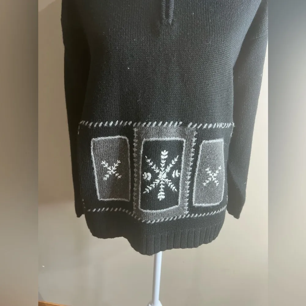 Coldwater creek holiday snowflake sweater 1/4 zip front medium - Image 6