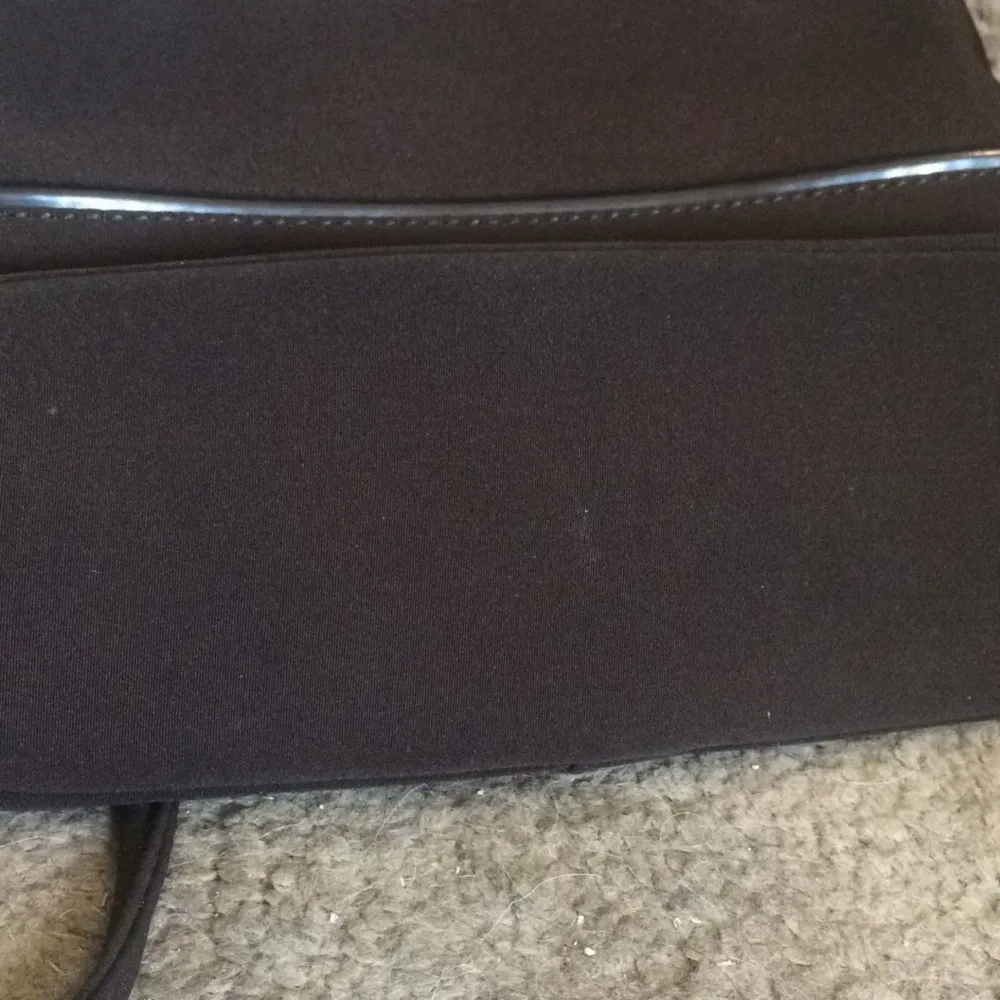 FINAL MARKDOWN LADIES' Petite Purse from Esprit - Image 3