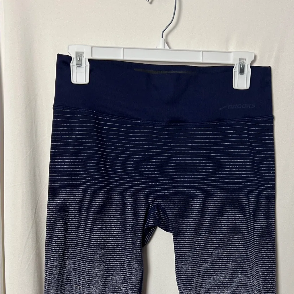 Brooks Gradient Streaker Running Tight Size Medium - Image 3