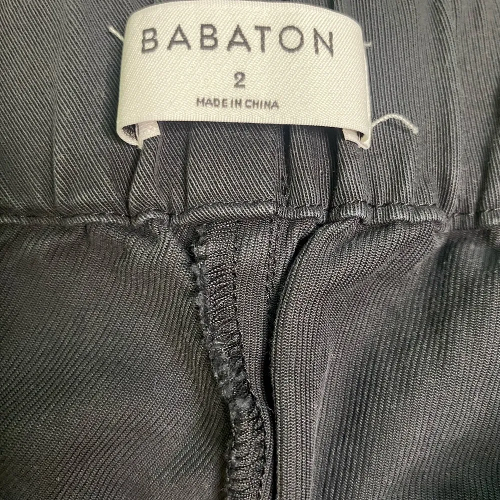 Babaton Dark Grey Cotton and Silk Blend Titan Cargo Cropped Pants - Image 12