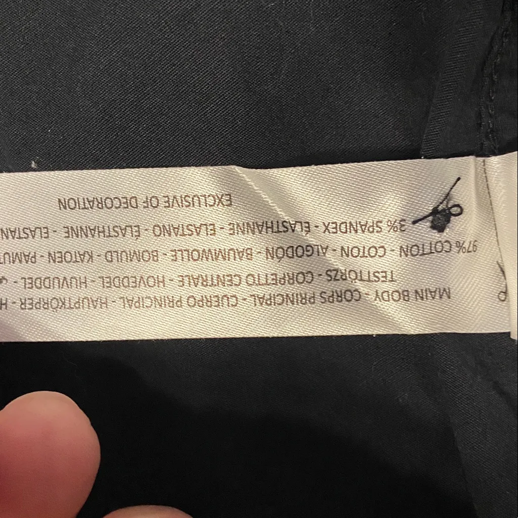 Ariat Black and White Patterned Shirt size M excellent condition length 27” - Image 6