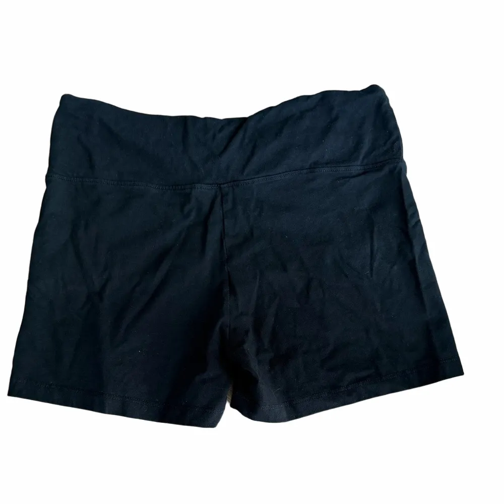 Primark Black Women's Stretchy Shorts - Image 2