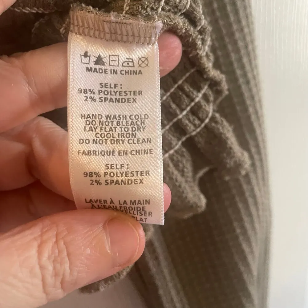 Altar'd State women's long sleeve puff sleeve crop top size Large - Image 6