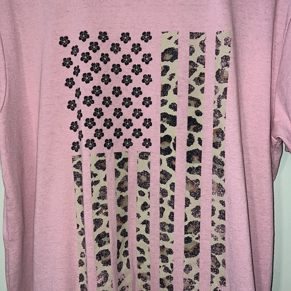 Women’s size large cheetah print flag t - Image 3