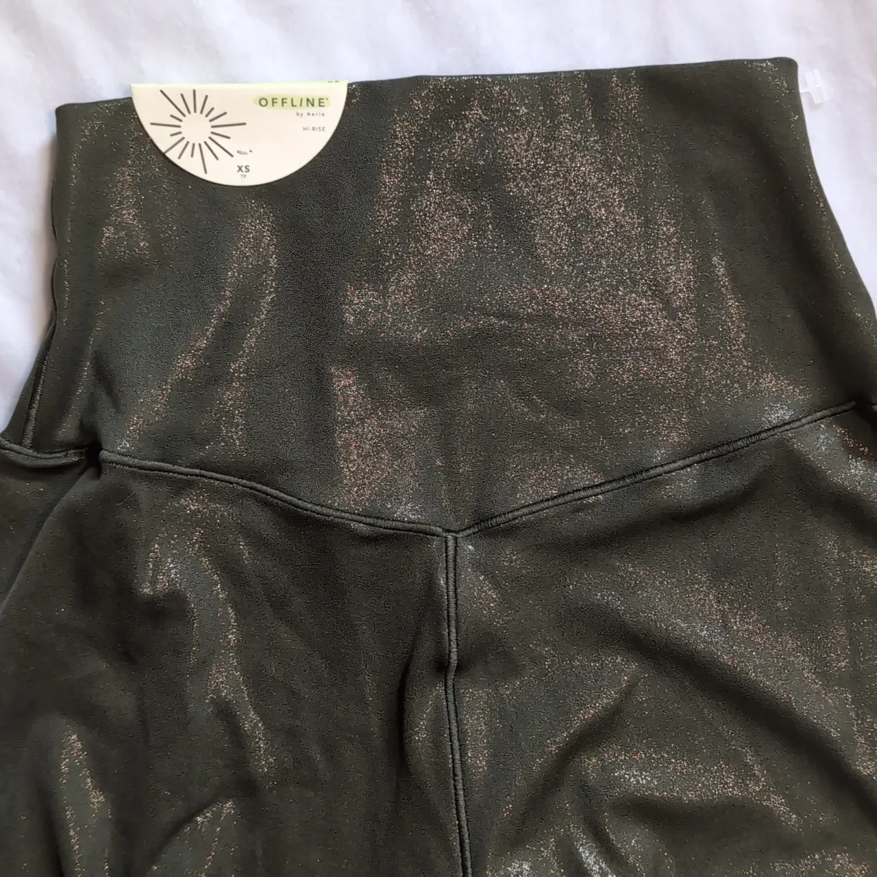 NWT Offline By Aerie Real Me Crop Hi-Rise Glittery Foil Green Leggings/Shorts XS - Image 3