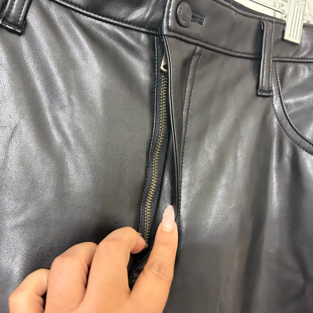 Abercrombie & Fitch 90’s Straight Faux Leather Pants Ultra High Rise Size  14 - Image 5