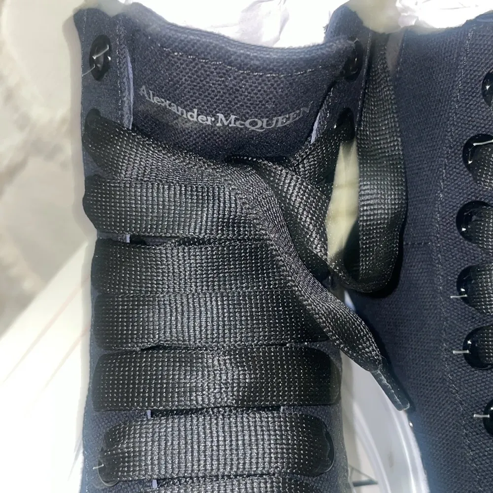 Black High-Top Sneakers - Image 4