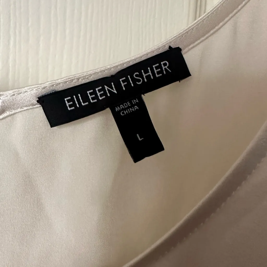 EILEEN FISHER Silk Cream Blouse. - Image 3