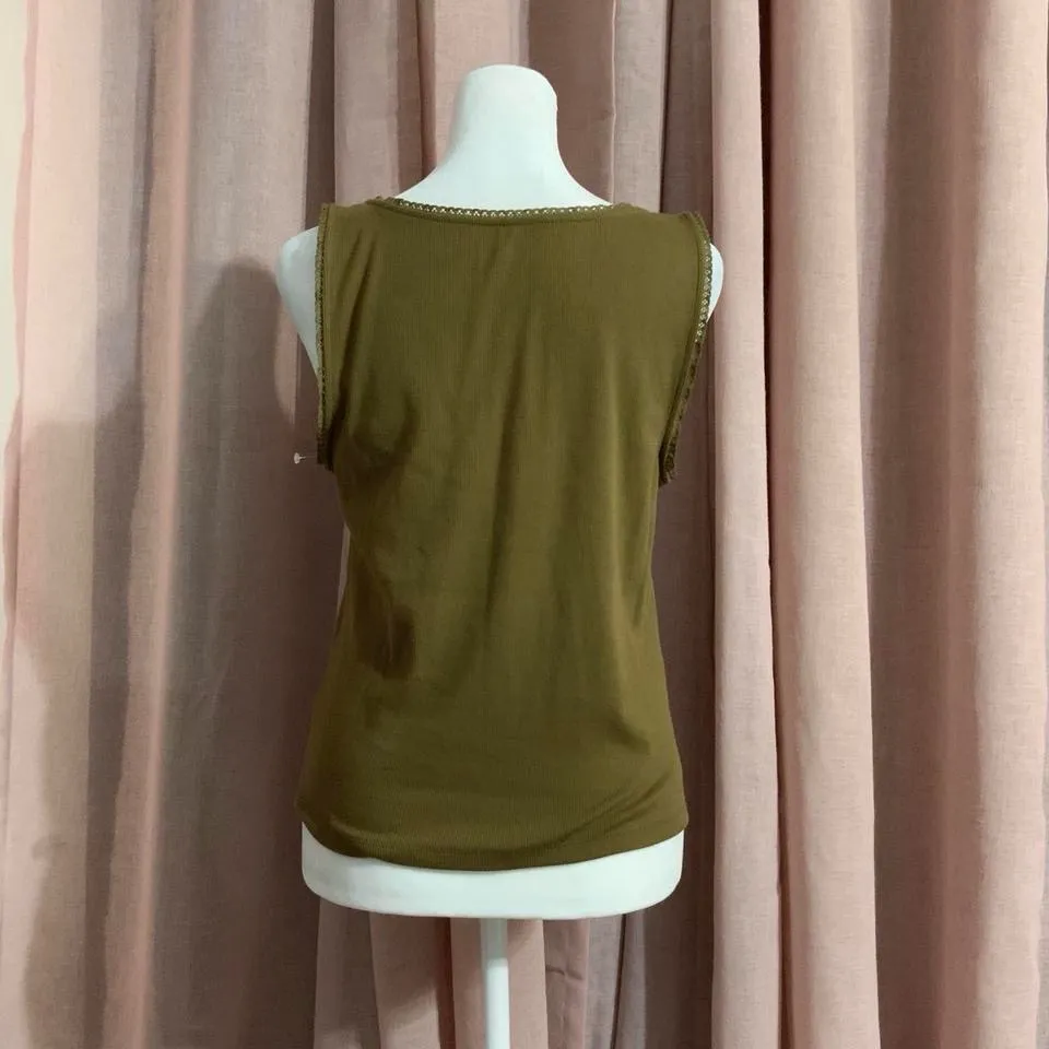 NWT Old Navy Ribbed Cinched Lace Trim Tank Top - Image 2