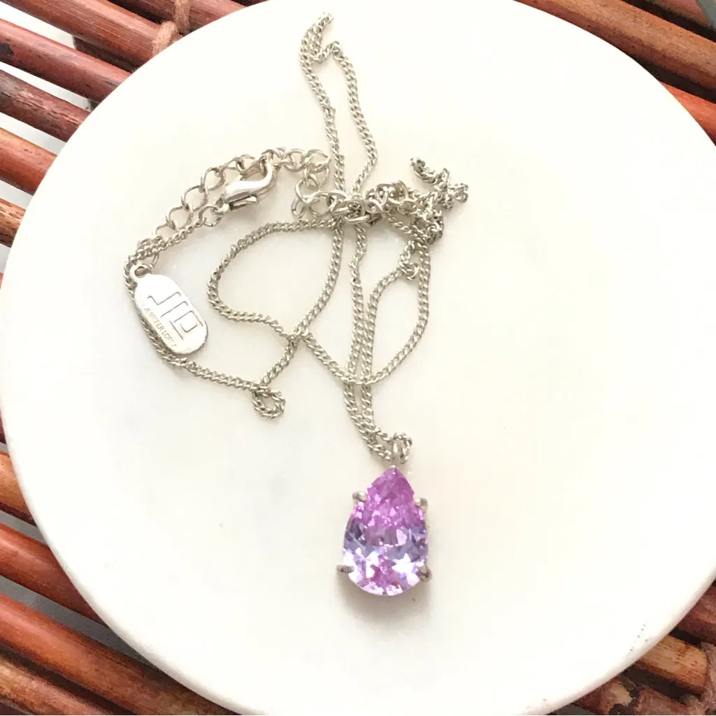 J Lo Pink Tear drop Pendant Necklace on Silver Tone chain. - Image 4