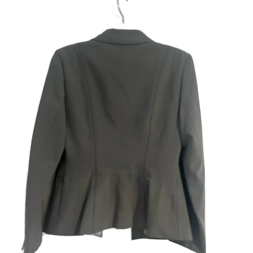 🔥Deal Alert $15- make offer🔥Woman’s Gray Dress suit jacket Coat by BEBE - Image 3