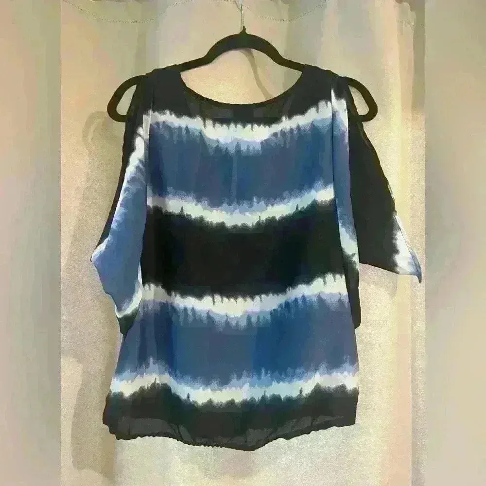 Womens Blue and Black Converse Blouse - Image 4