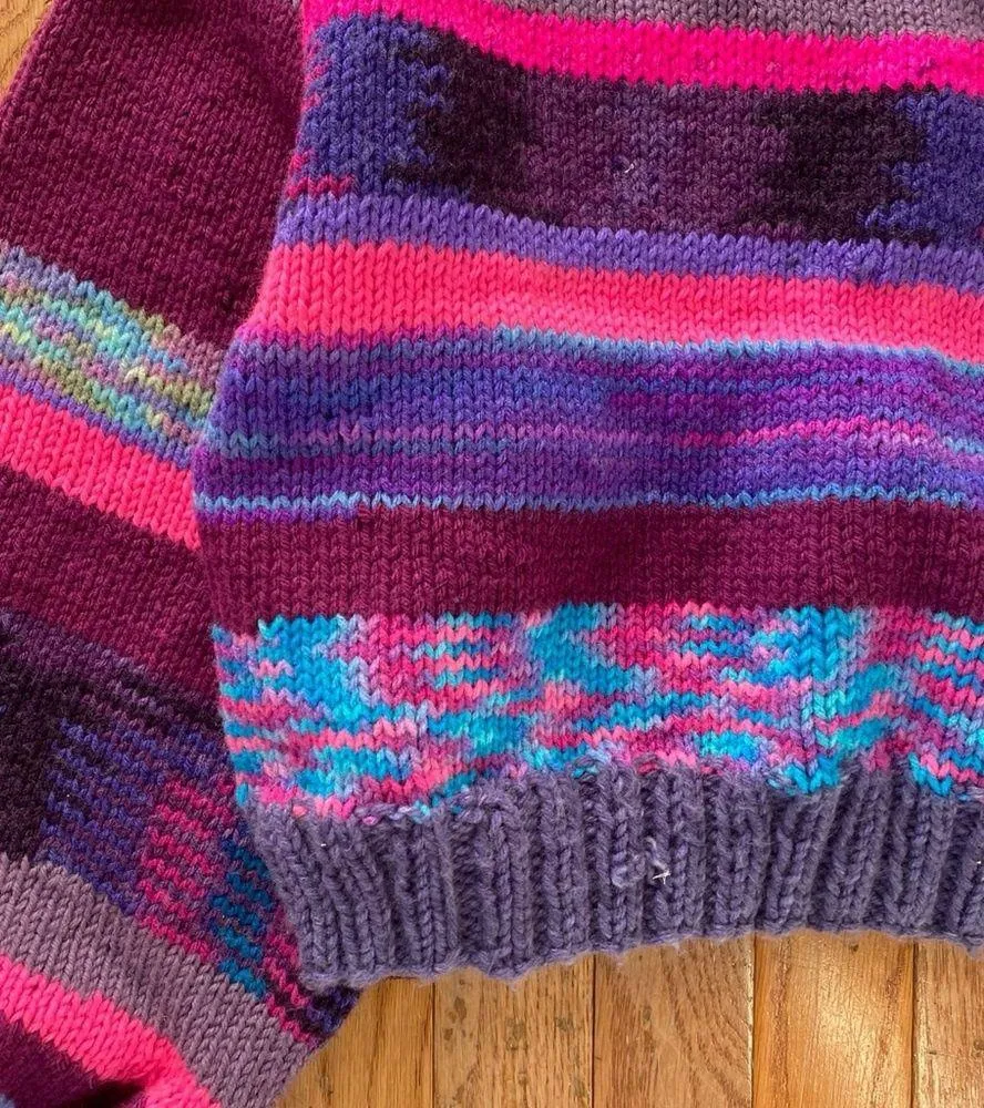 purple pink blue striped long sleeve knit cropped sweater Size M - Image 3