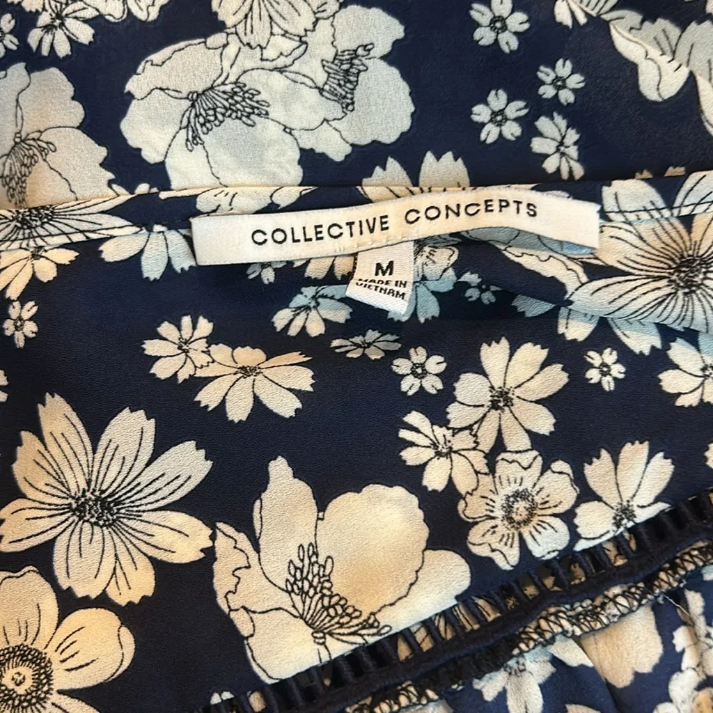 Collective Concepts 3/$15  floral blouse - Image 5