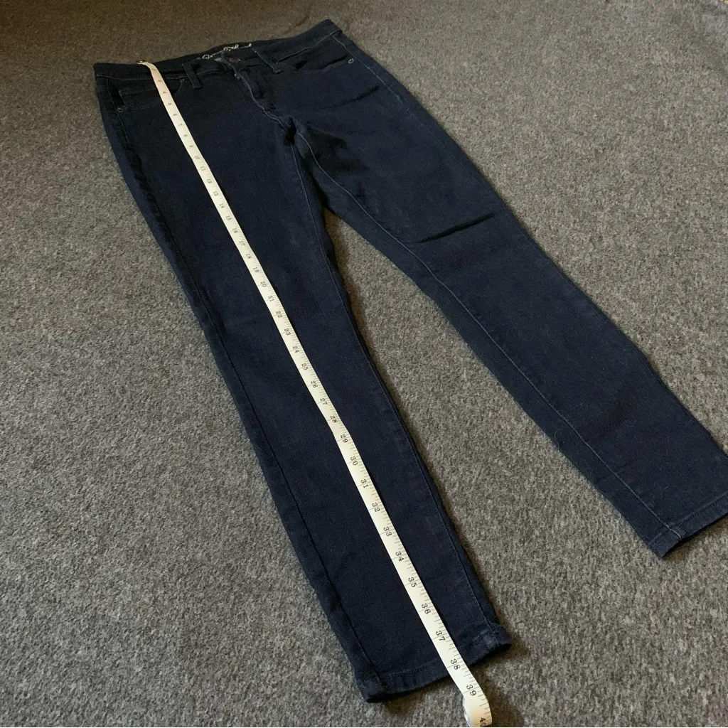 Universal Thread Dark High Rise Skinny Jeans 8/29 - Image 2