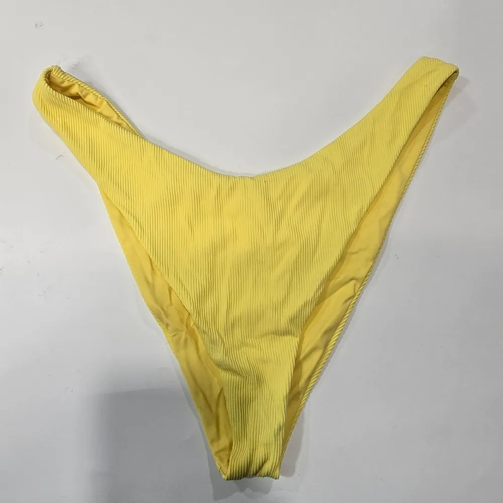 LSPACE Cabana Bitsy Bikini Bottom in Lemon Drop - Image 3