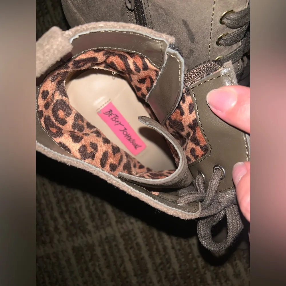 Y2k indie Sleeze Betsey Johnson booties green lace up designer vintage $300 - Image 5