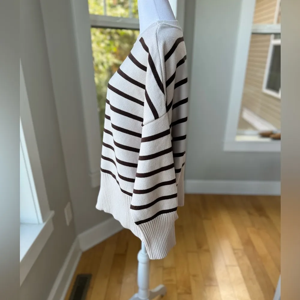 KENDALL & KYLIE Brown Ivory Striped Relaxed Oversized Crewneck Sweater Size XS/S - Image 2
