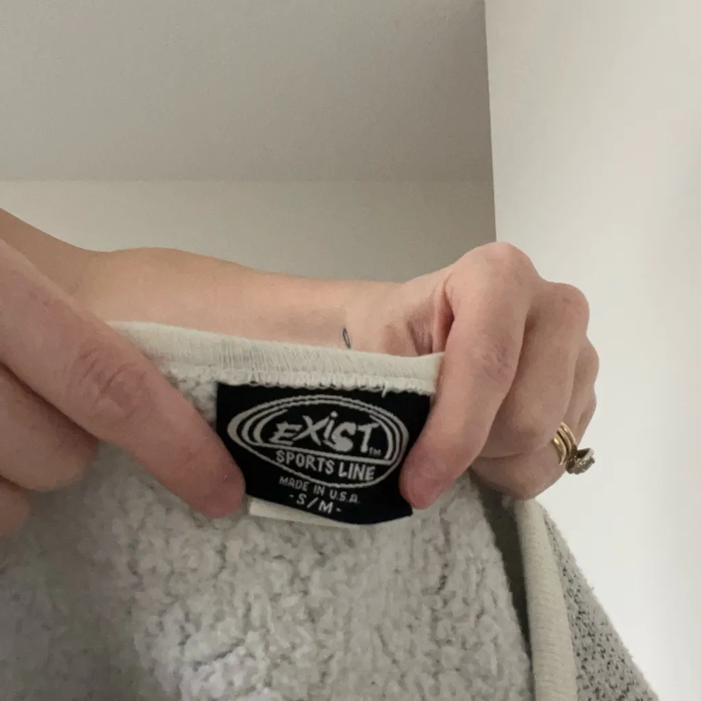 Vintage 90s He Loves Me Sweatshirt Gray Size undefined - Image 5