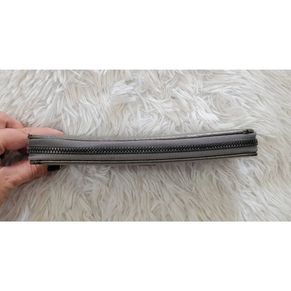 H by Halston Large 8x4 Metallic Silver Pebbled Wallet - Image 3