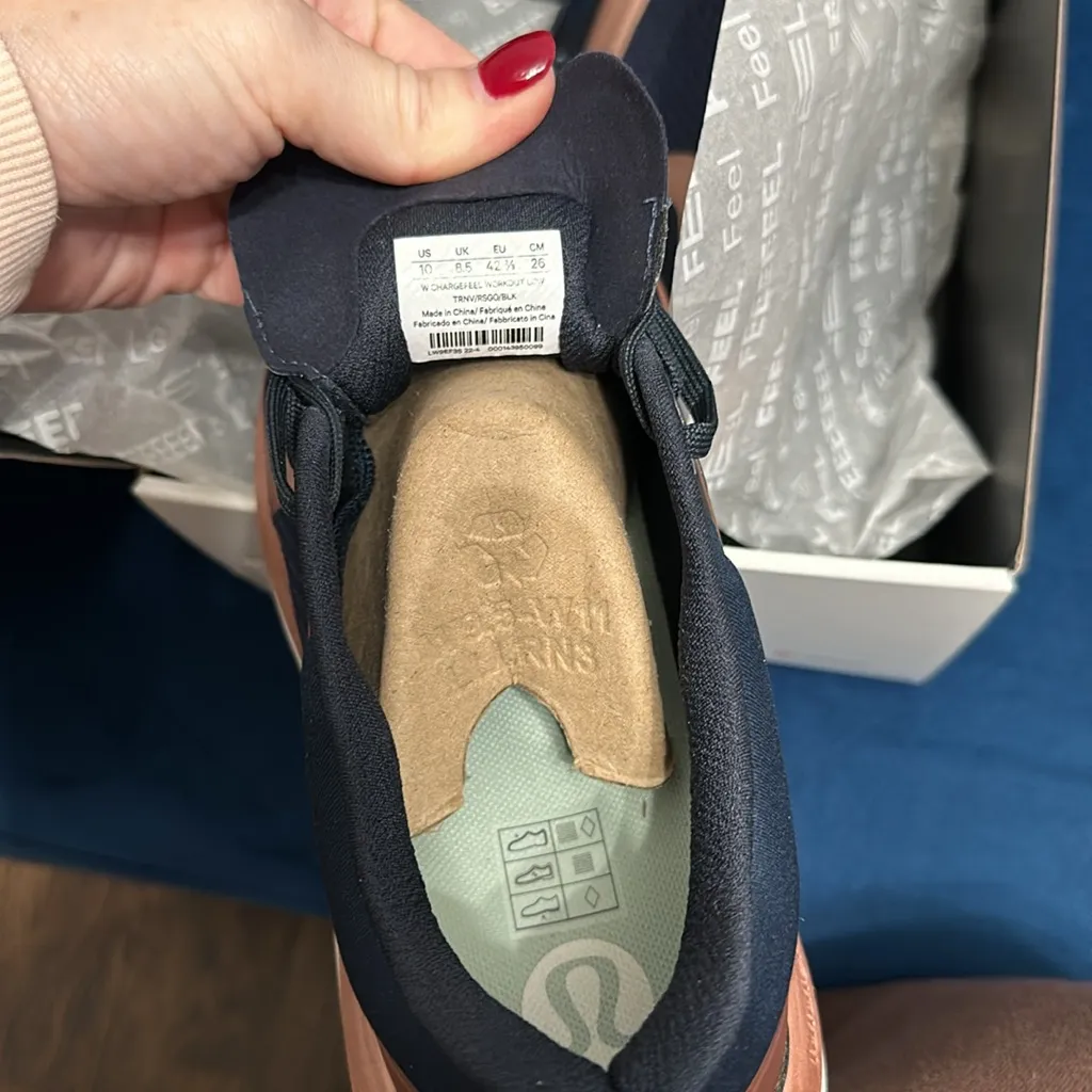 Lululemon charge field low - size 10 - Image 4