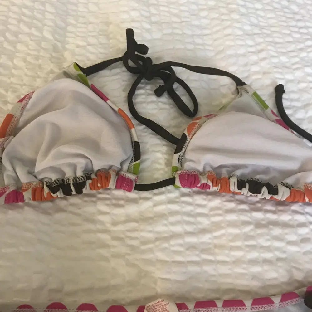 🌺 3/$20 SALE Dots Bikini! Small top/large bottom - Image 4