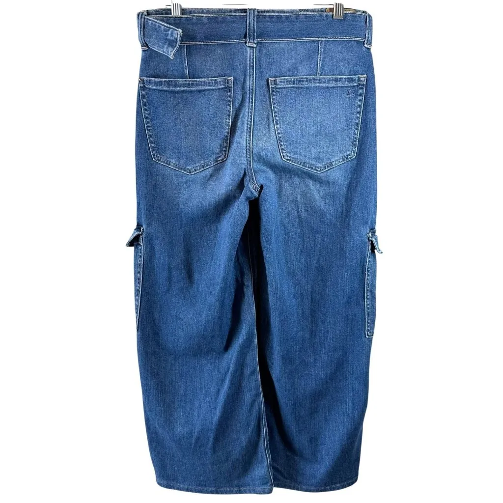 American Eagle Super High Rise Jeans Baggy Wide Leg Cargo Size 6 Medium Wash - Image 4