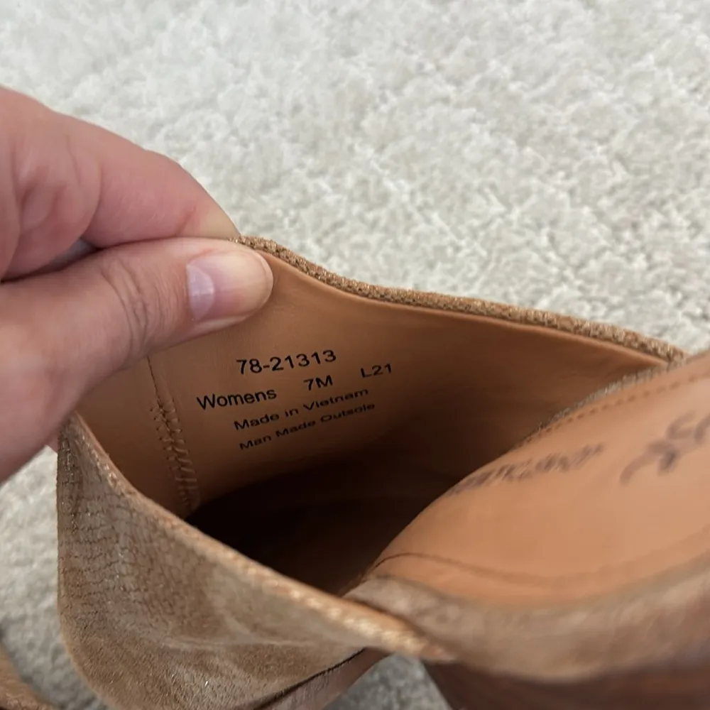 Johnston & Murphy Trista Mule Leather pointy toe clog boot metallic snake print - Image 8