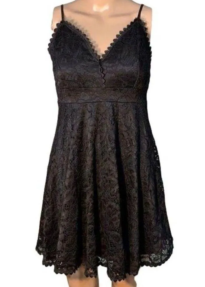 Streetwear Society Womens LBD Dress Lace Spaghetti Strap Babydoll Empire Waist - Image 2