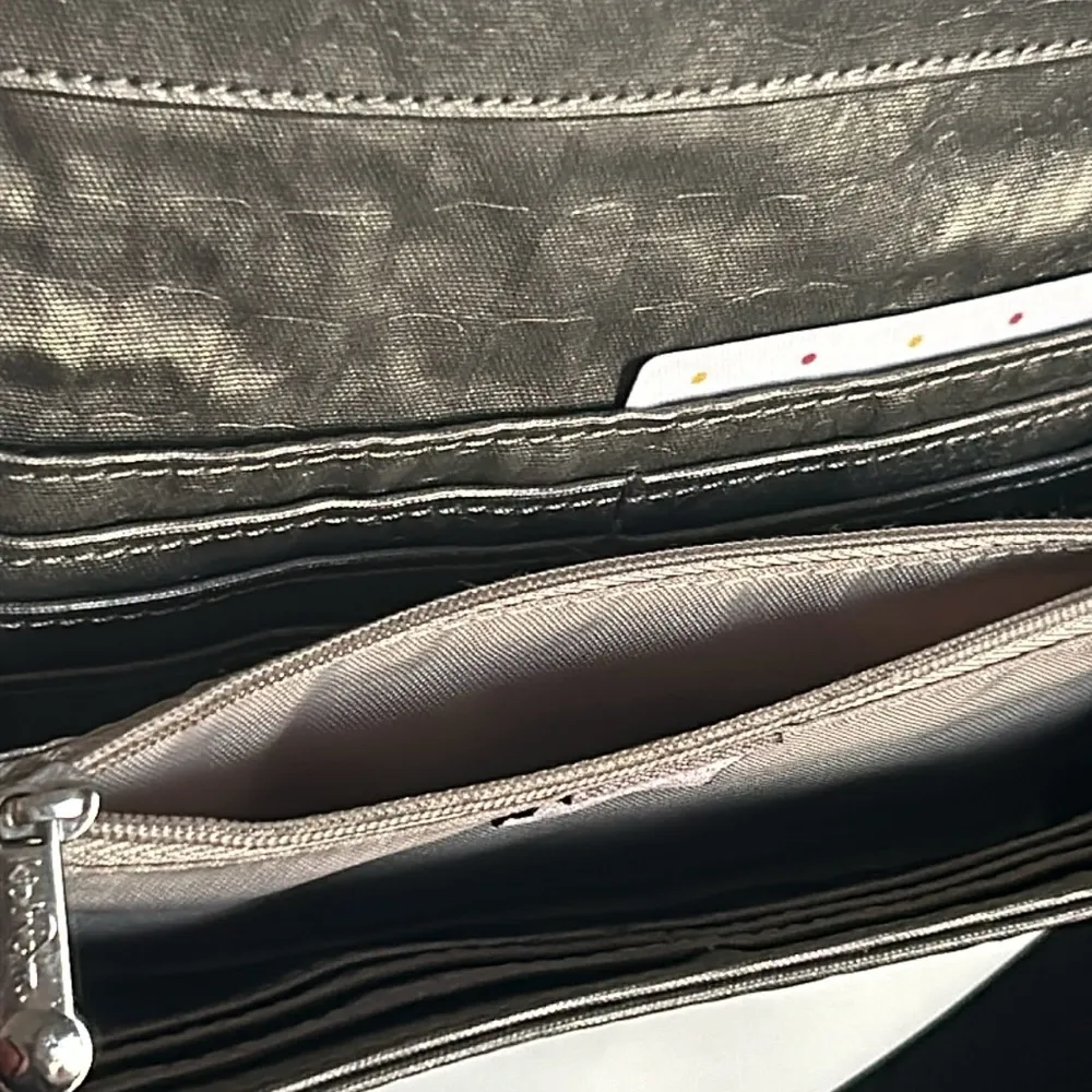 New Kipling Zuma Metallic Pewter Croc Embossed Crossbody Travel Organizer - Image 7