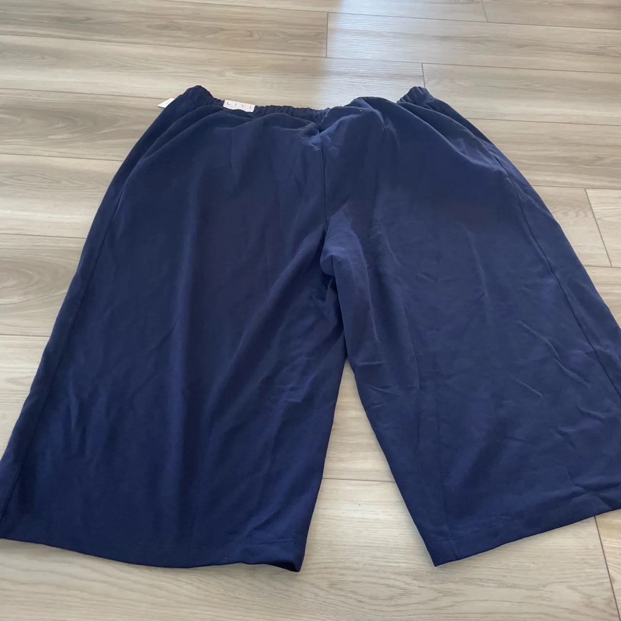 NWT Livi Lane Bryant Navy Blue‎ Drawstring Elastic Waist Crop Lounge Pants 22/24 Blue Size undefined - Image 6