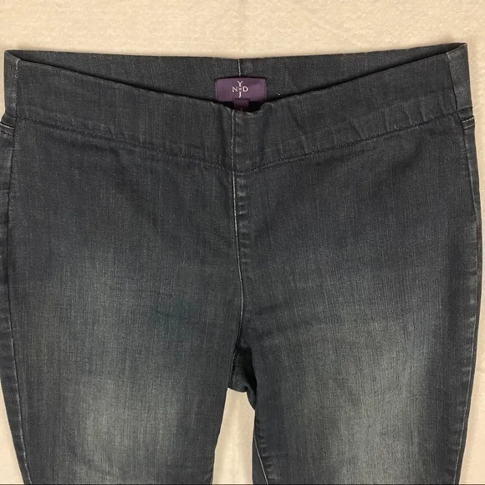 NYDJ Stretch‎ Dark Wash Pull-On Jegging - Image 3