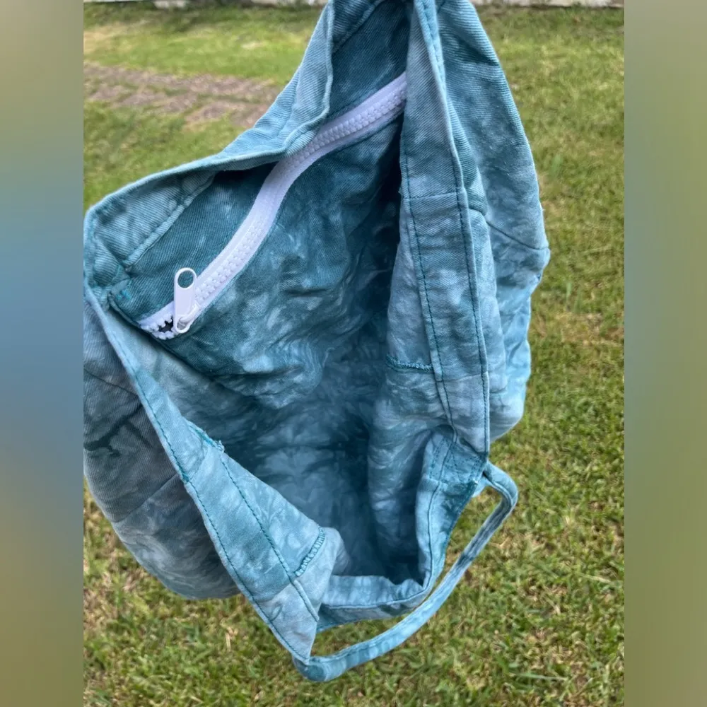 Paige tye dye tote bag - Image 4