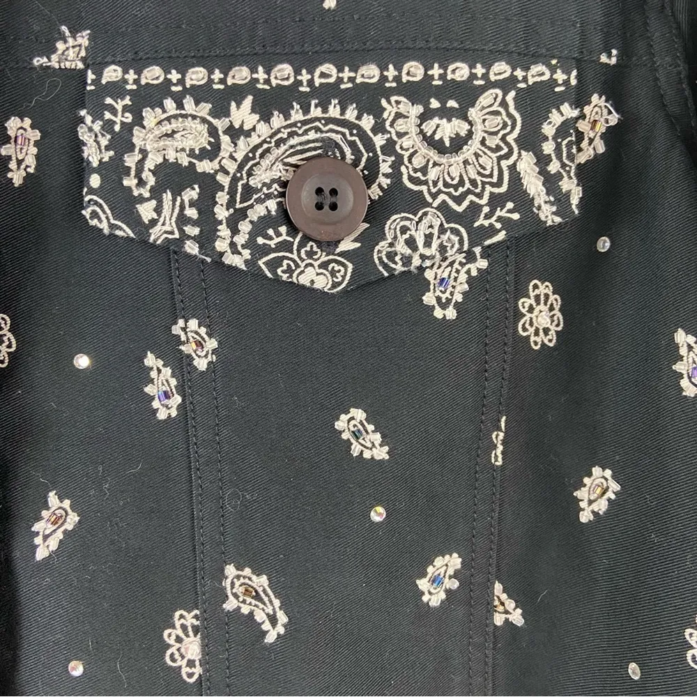 Quacker Factory Beaded Paisley Black and White Shirt Jacket Size Small Medium - Image 4