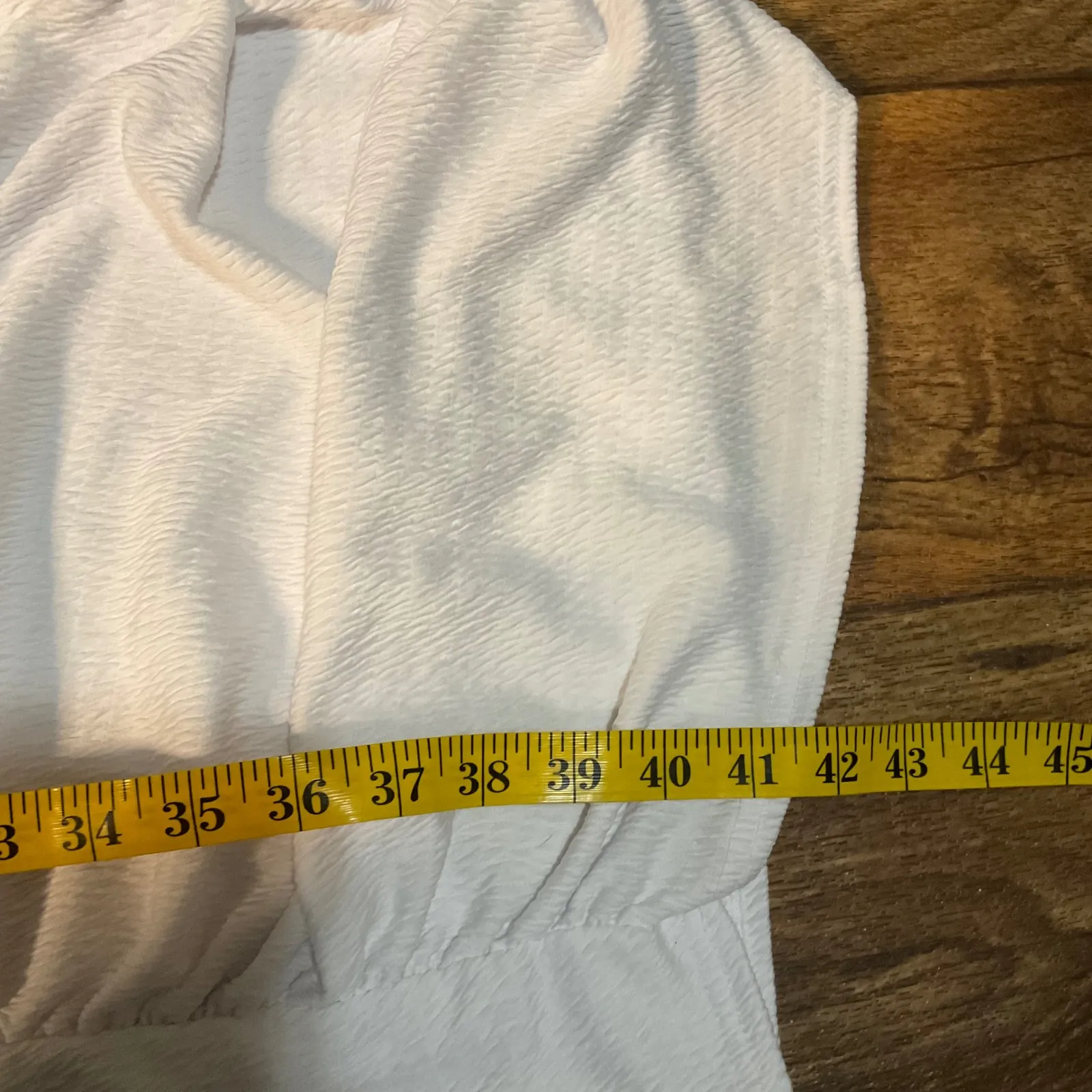 Pretty Little Things Dress Size 8 Fitted Spaghetti Straps Rouched White  Knee Ln - Image 7