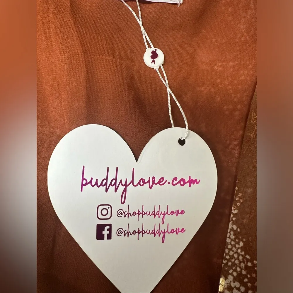 Buddy Love Katrina surplice vneck long sleeve gold foil snack print body suit - Image 11