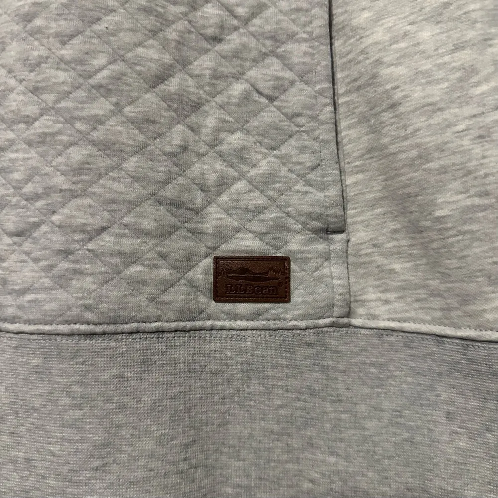 L.L.Bean Women’s Quilted Quarter-Zip Pullover size S petite light gray - Image 2