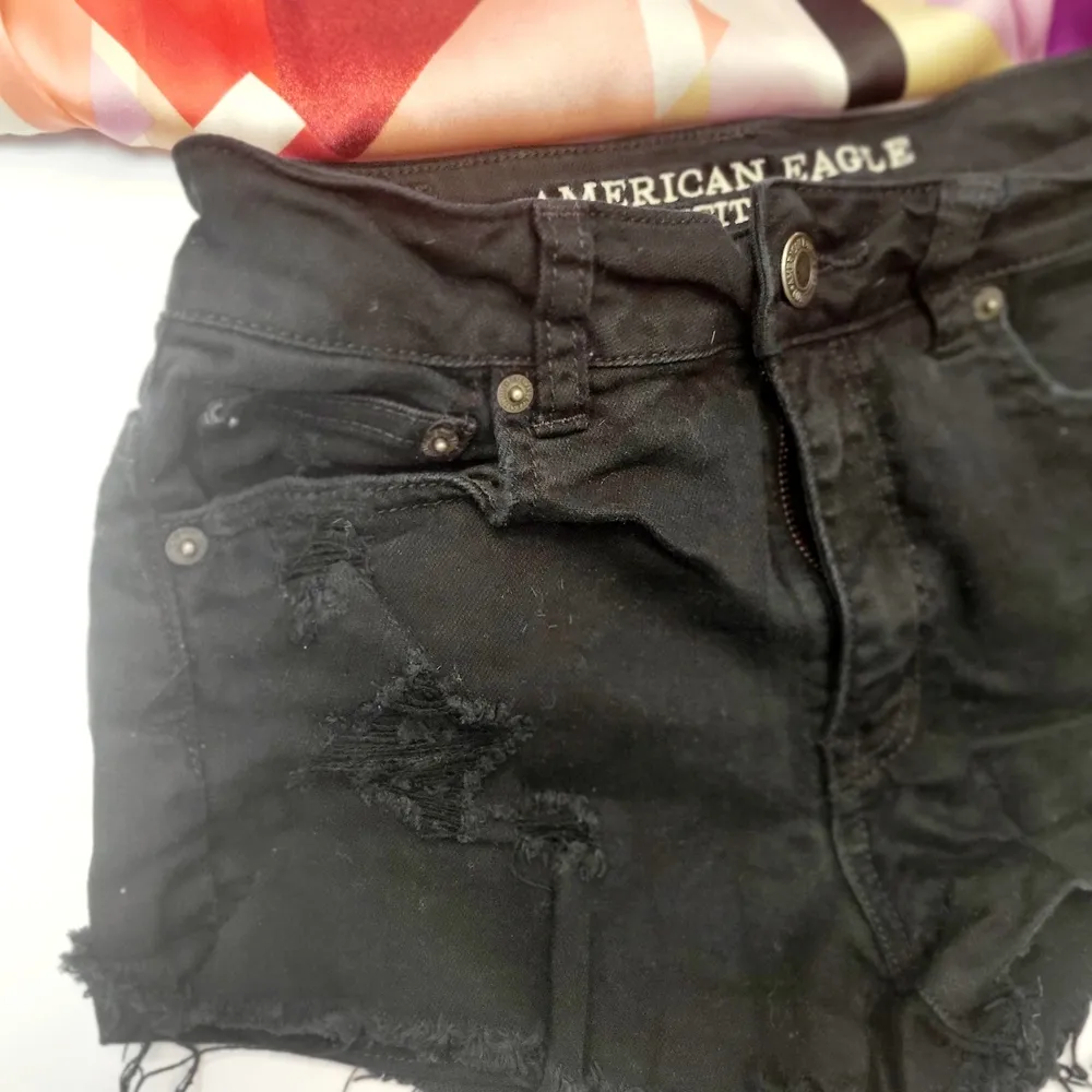 American Eagle Outfitters Black Hi Rise Festival Denim Shorts Size 0 - Image 3