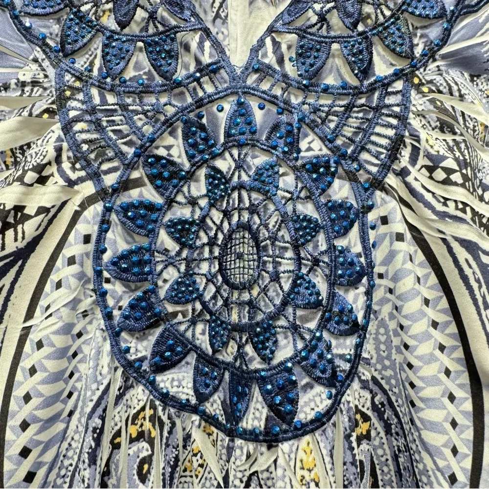 World Unity Top Blue and Ivory Paisley Blue Cutout Lace & Sequins Medallion M Size M - Image 4