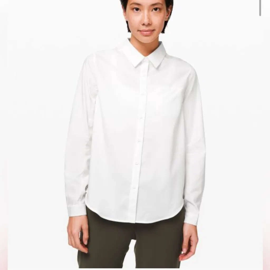 Lululemon Athletica White Scalloped Collar Top - Image 14